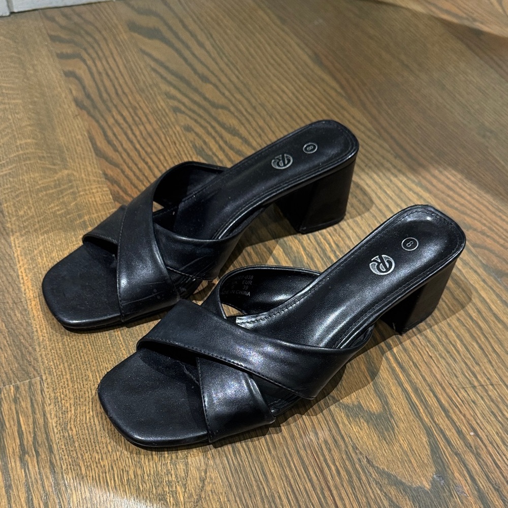 Black Women's Heeled Sandals